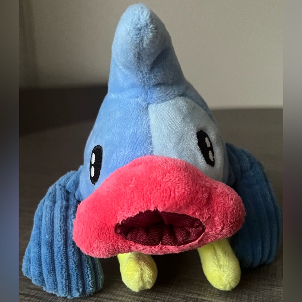 Barkbox’s Baltra Batfish